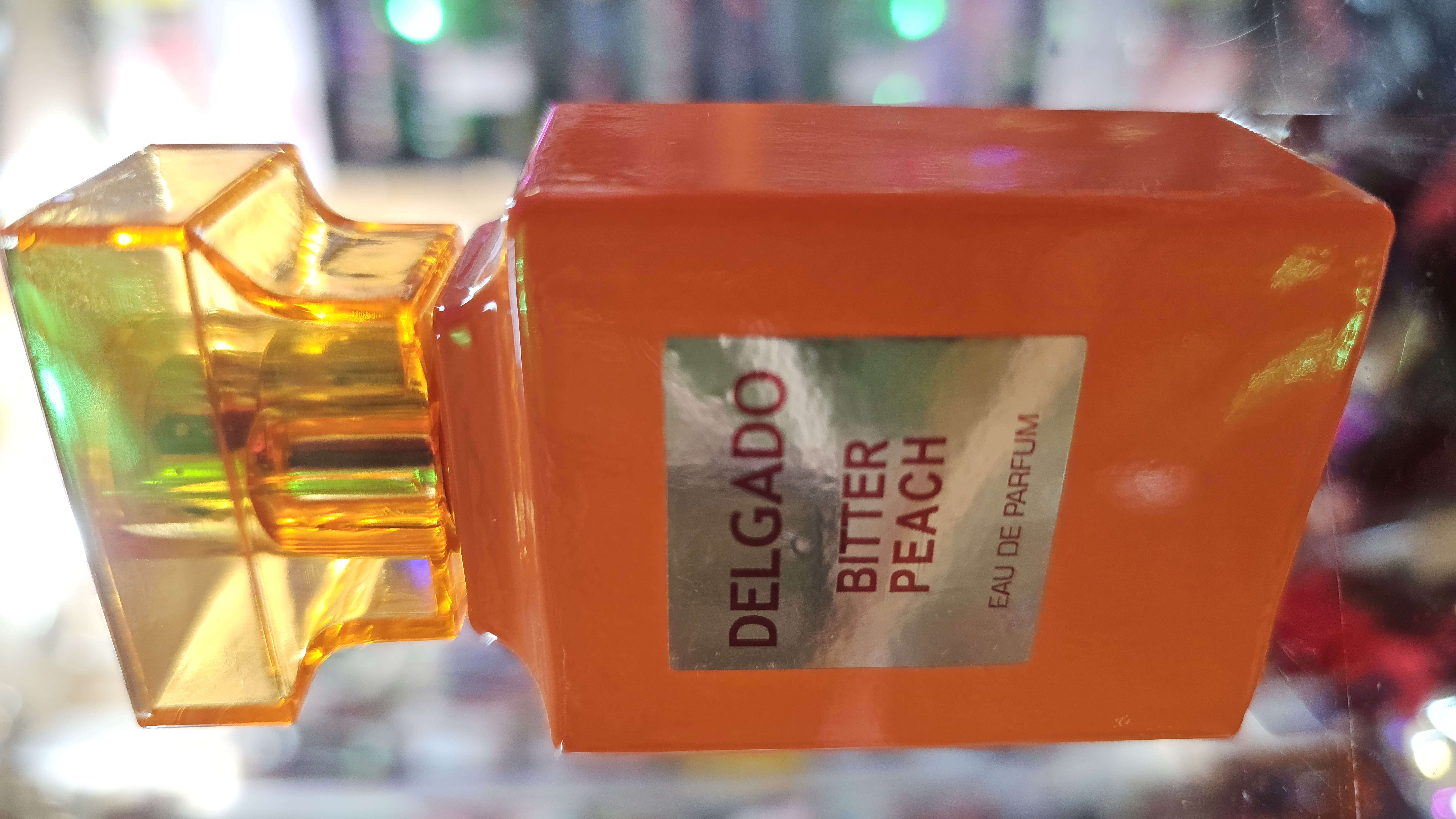 عطر و ادکلن